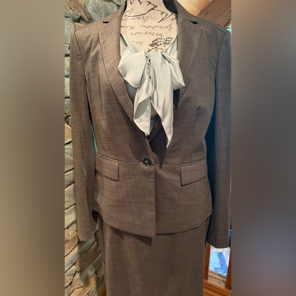Ann Taylor Classic Brown Blazer Suit for women